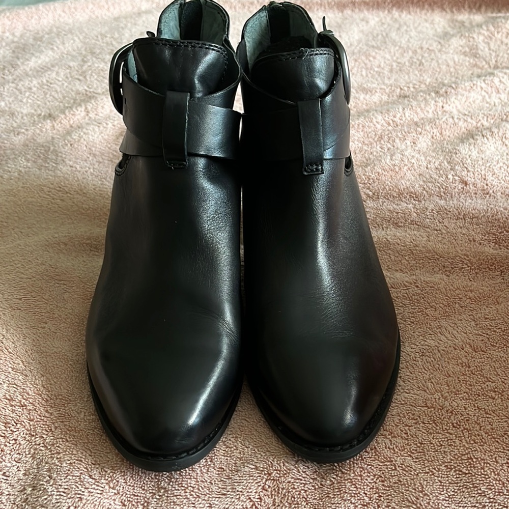 Ankle boots